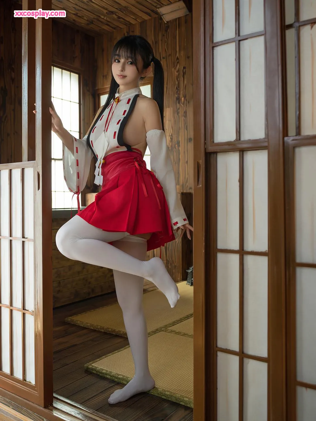 Sakurai Ningning: Sedução Miko Encantadora